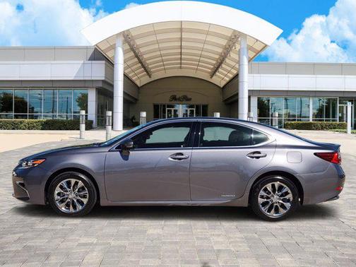 2016 Lexus ES 300h Base