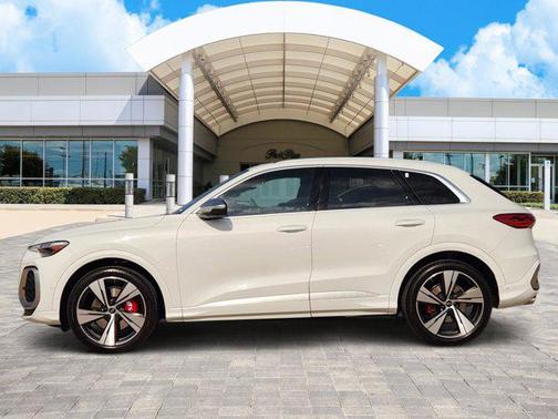 2025 Audi SQ5 3.0T Premium Plus