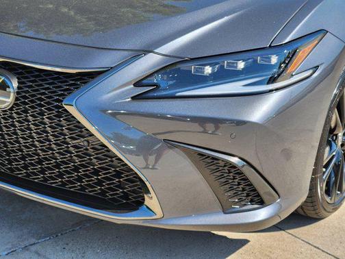 2025 Lexus ES 350 Base