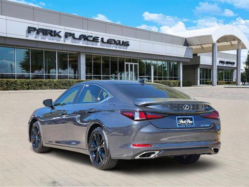 2025 Lexus ES 350 Base