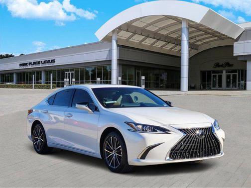 2025 Lexus ES 300h Premium