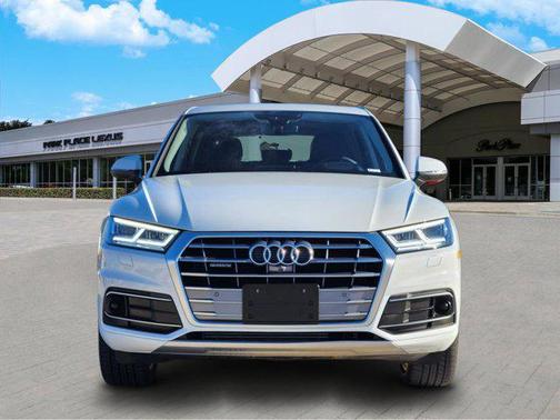 2020 Audi Q5 45 Prestige
