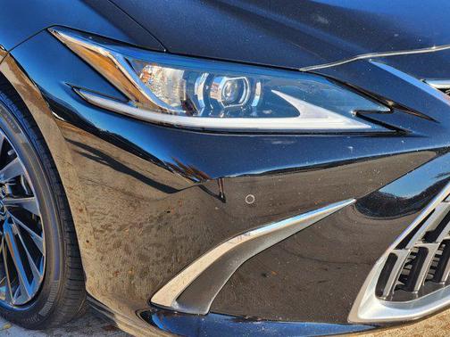 2024 Lexus ES 350 Luxury