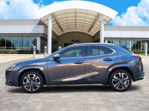 2025 Lexus UX 300h Base