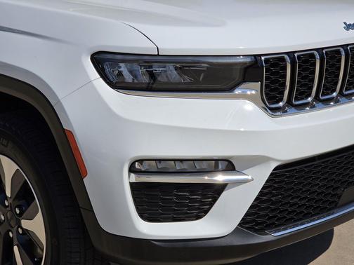 Bright White Clearcoat 2022 Jeep Grand Cherokee 4xe Base