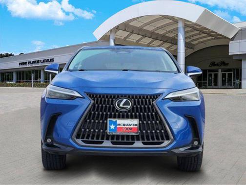2022 Lexus NX 450h+ Luxury