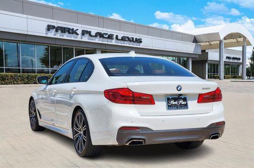 2019 BMW 540 540i