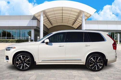2025 Volvo XC90 B5 Plus