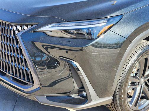 2026 Lexus NX 450h+ Luxury