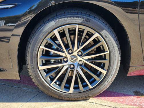 2025 Lexus ES 350 Base