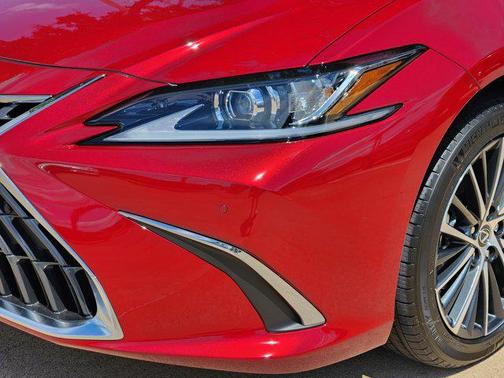 2025 Lexus ES 350 Base