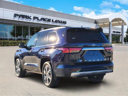 2023 Toyota Sequoia Capstone