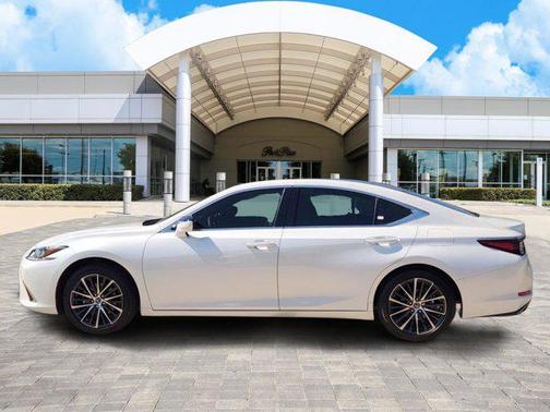 2025 Lexus ES 350 Base
