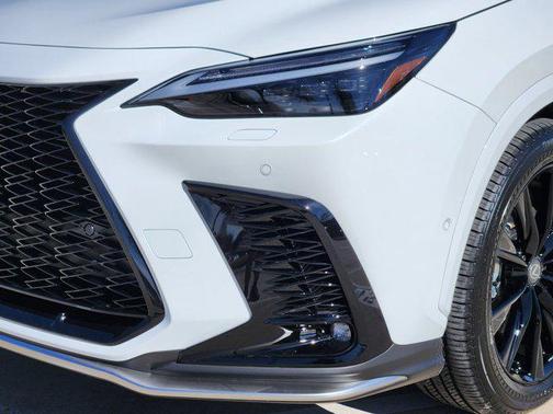 2026 Lexus NX 450h+ F SPORT Handling