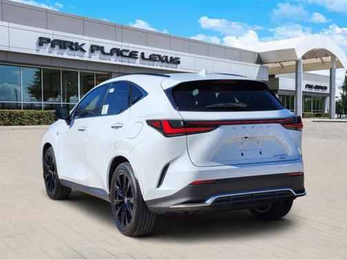 2026 Lexus NX 450h+ F SPORT Handling