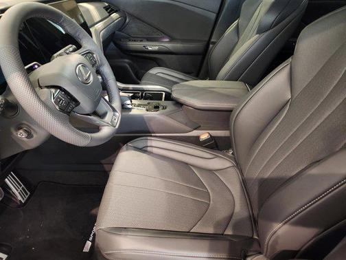 Incognito 2026 Lexus TX 500h F SPORT Premium