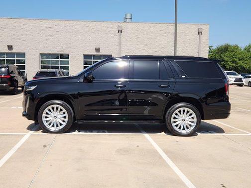 2022 Cadillac Escalade Luxury