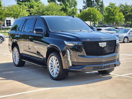 2022 Cadillac Escalade Luxury