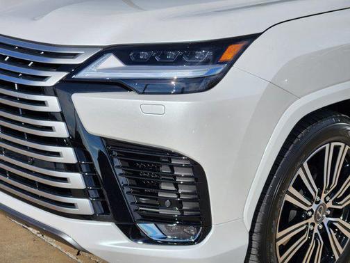 2026 Lexus LX 600 Luxury