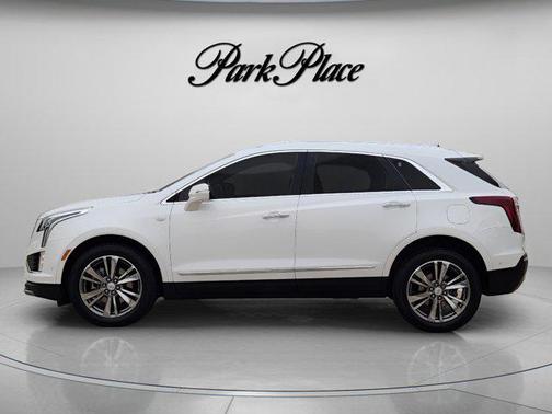 Crystal White Tricoat 2021 Cadillac XT5 Premium Luxury