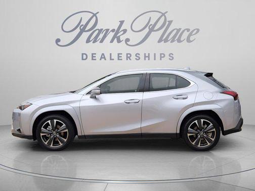 Iridium 2026 Lexus UX 300h Premium