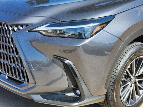 2025 Lexus NX 250 Base