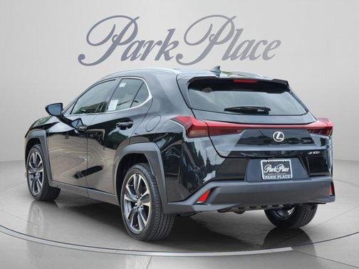 Caviar 2026 Lexus UX 300h Base