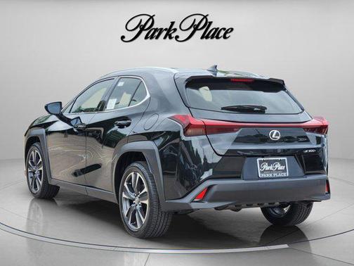 Caviar 2026 Lexus UX 300h Base