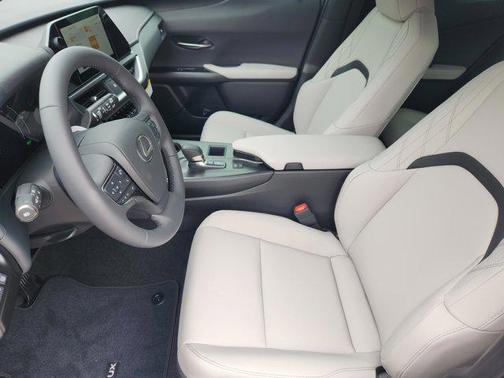 Caviar 2026 Lexus UX 300h Base