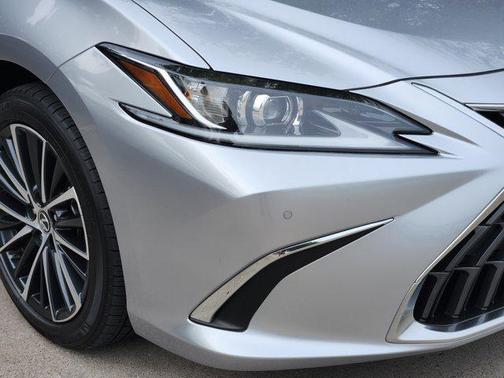 2024 Lexus ES 350 Premium