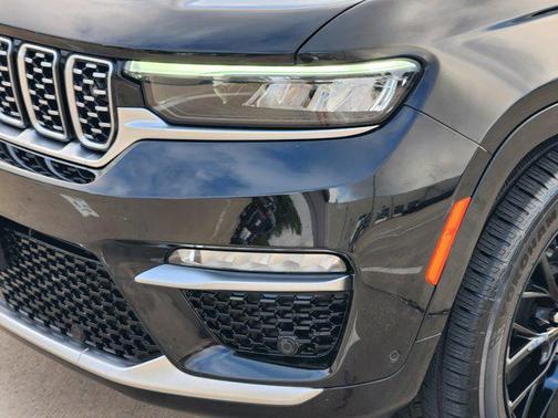 2022 Jeep Grand Cherokee 4xe Summit