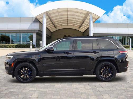2022 Jeep Grand Cherokee 4xe Summit