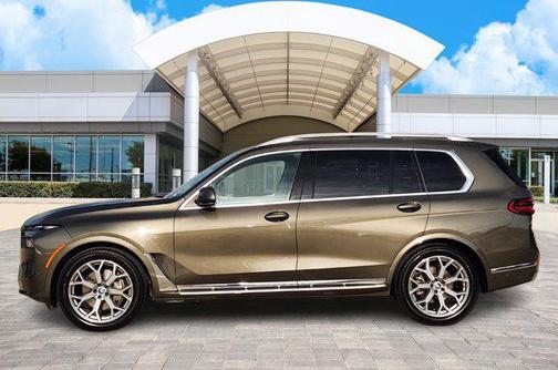 2025 BMW X7 xDrive40i