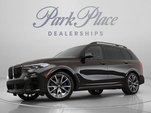 Black Sapphire Metallic 2022 BMW X7 M50i