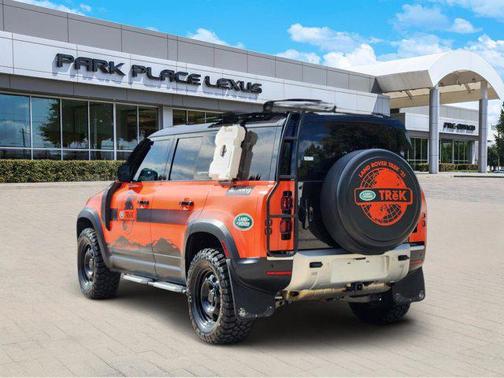 2022 Land Rover Defender 110 S