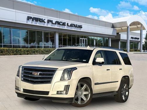 2018 Cadillac Escalade Luxury