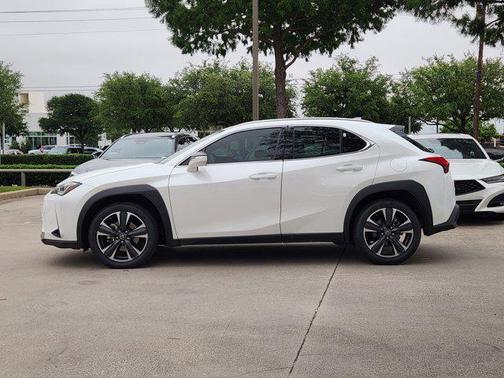 Eminent White Pearl 2022 Lexus UX 200 Base
