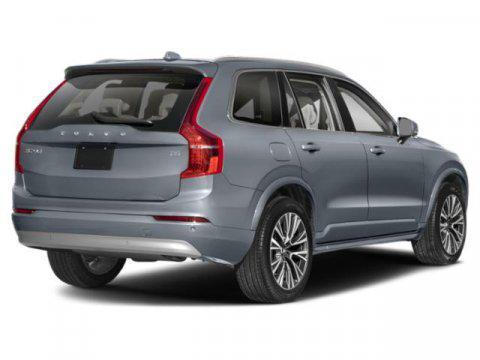 2022 Volvo XC90 T6 Momentum