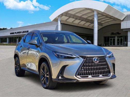 2026 Lexus NX 450h+ Luxury