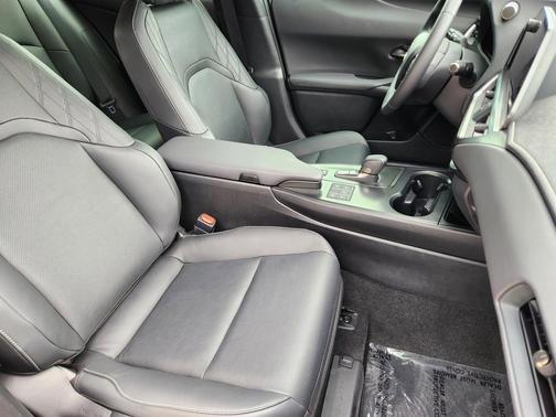 Caviar 2025 Lexus UX 300h Premium