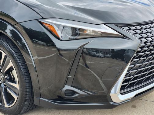 Caviar 2025 Lexus UX 300h Premium