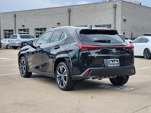 Caviar 2025 Lexus UX 300h Premium