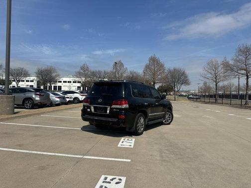 2014 Lexus LX 570 Base