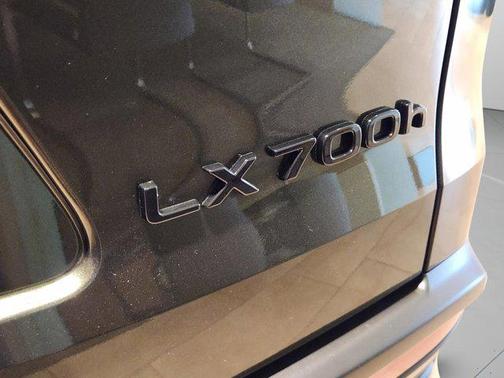 Nori Green Pearl 2026 Lexus LX 700h Luxury