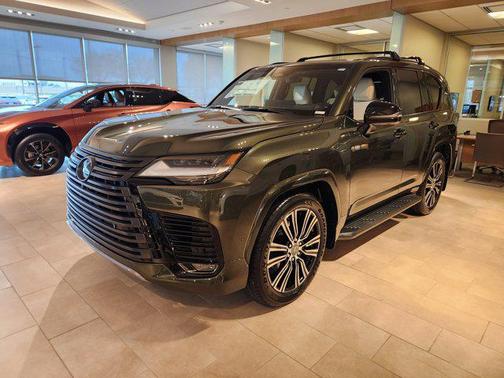 2026 Lexus LX 700h Luxury
