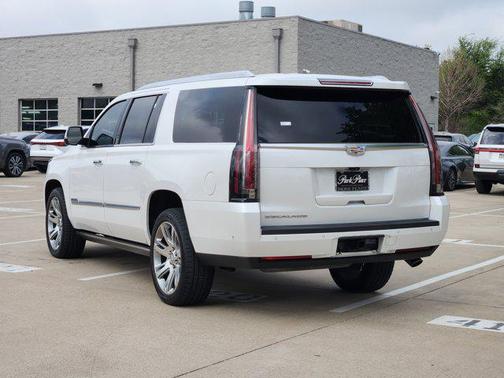 Crystal White Tricoat 2018 Cadillac Escalade ESV Premium Luxury