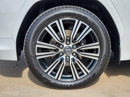 2025 Lexus LX 600 Luxury