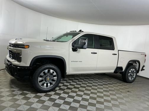 2026 Chevrolet Silverado 2500 Custom