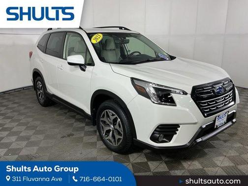 Crystal White Pearl 2023 Subaru Forester Premium