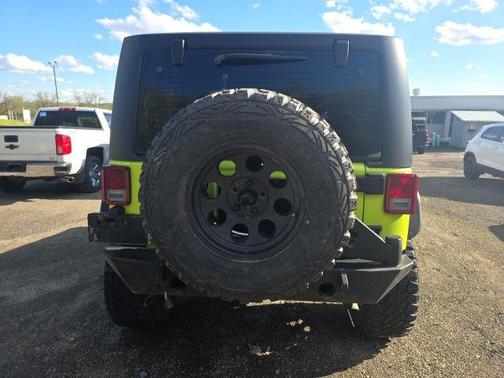 Hypergreen Clearcoat 2016 Jeep Wrangler Rubicon